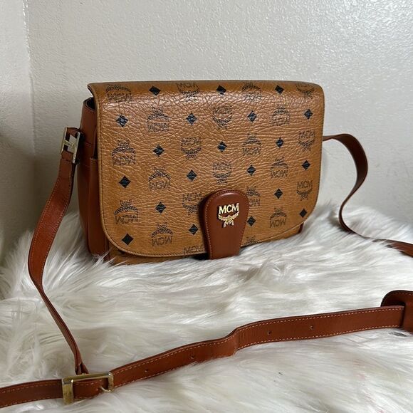 💯Authentic MCM Cognac Flap Flap Shoulder Bag 🍀 - Picture 5 of 17